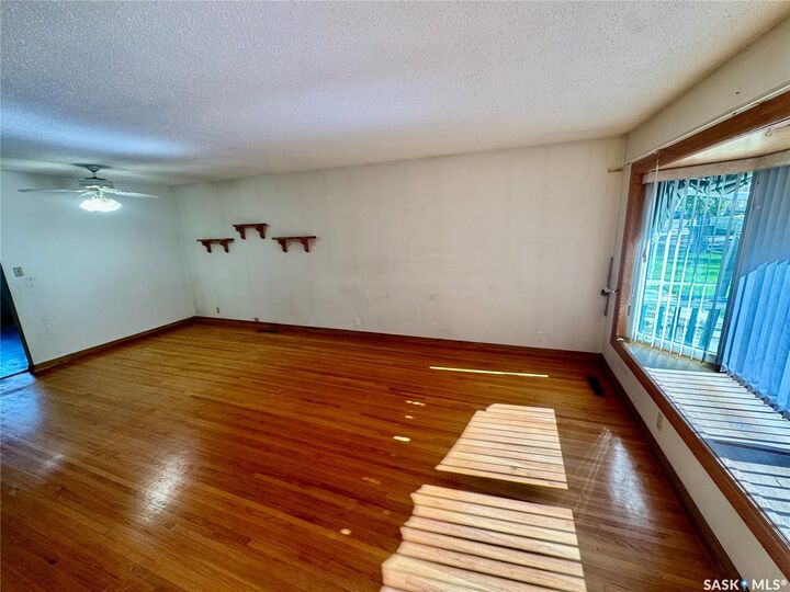 Property Photo:  3726 Normandy Avenue  SK S4S 0X9 