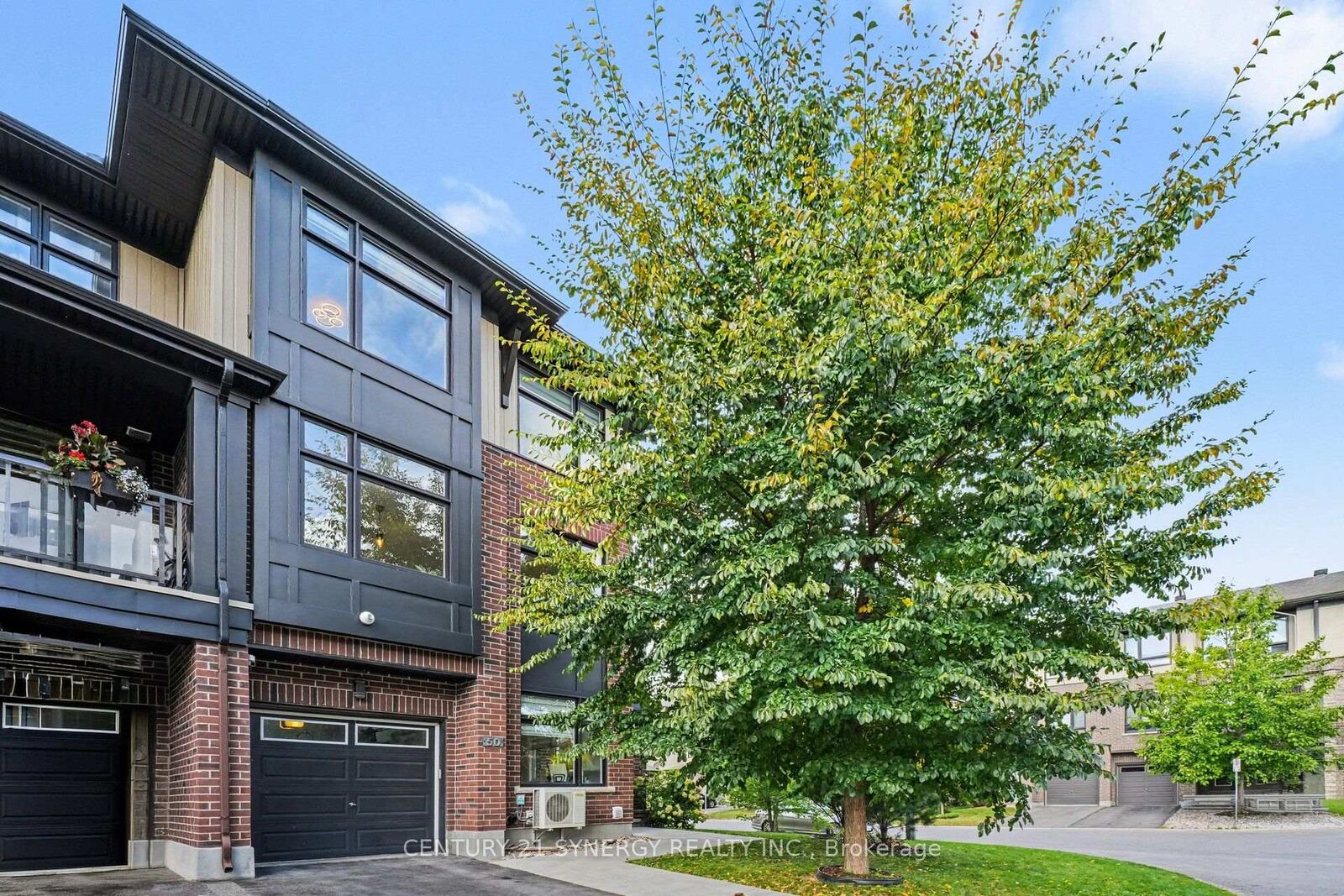 Property Photo:  50 Spicebush Place  ON K2J 5Z6 