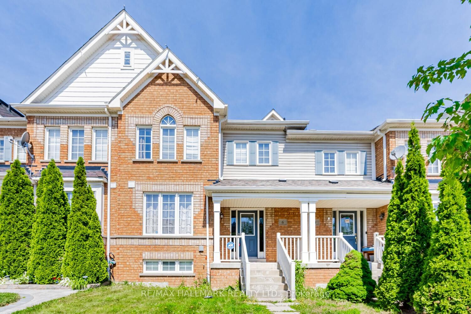 Property Photo:  6 Dollery Gate  ON L1T 0G7 