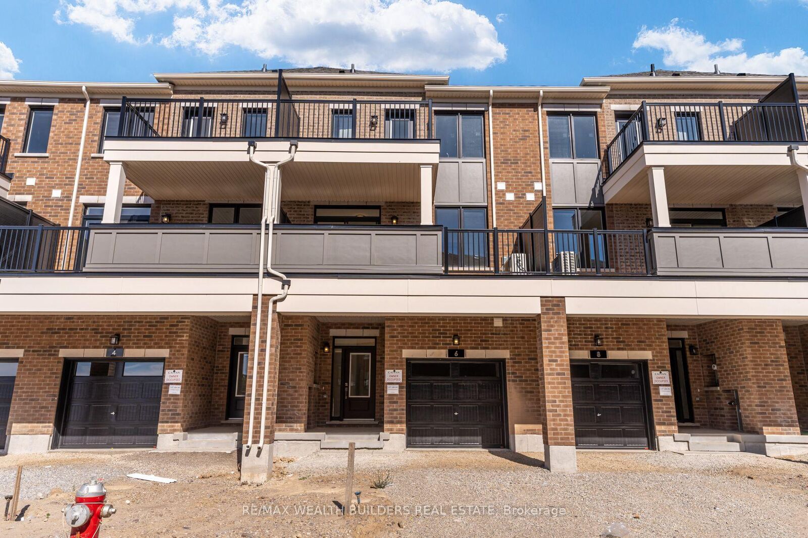 Property Photo:  6 Thornbird Crescent Upper  ON L6V 3N5 