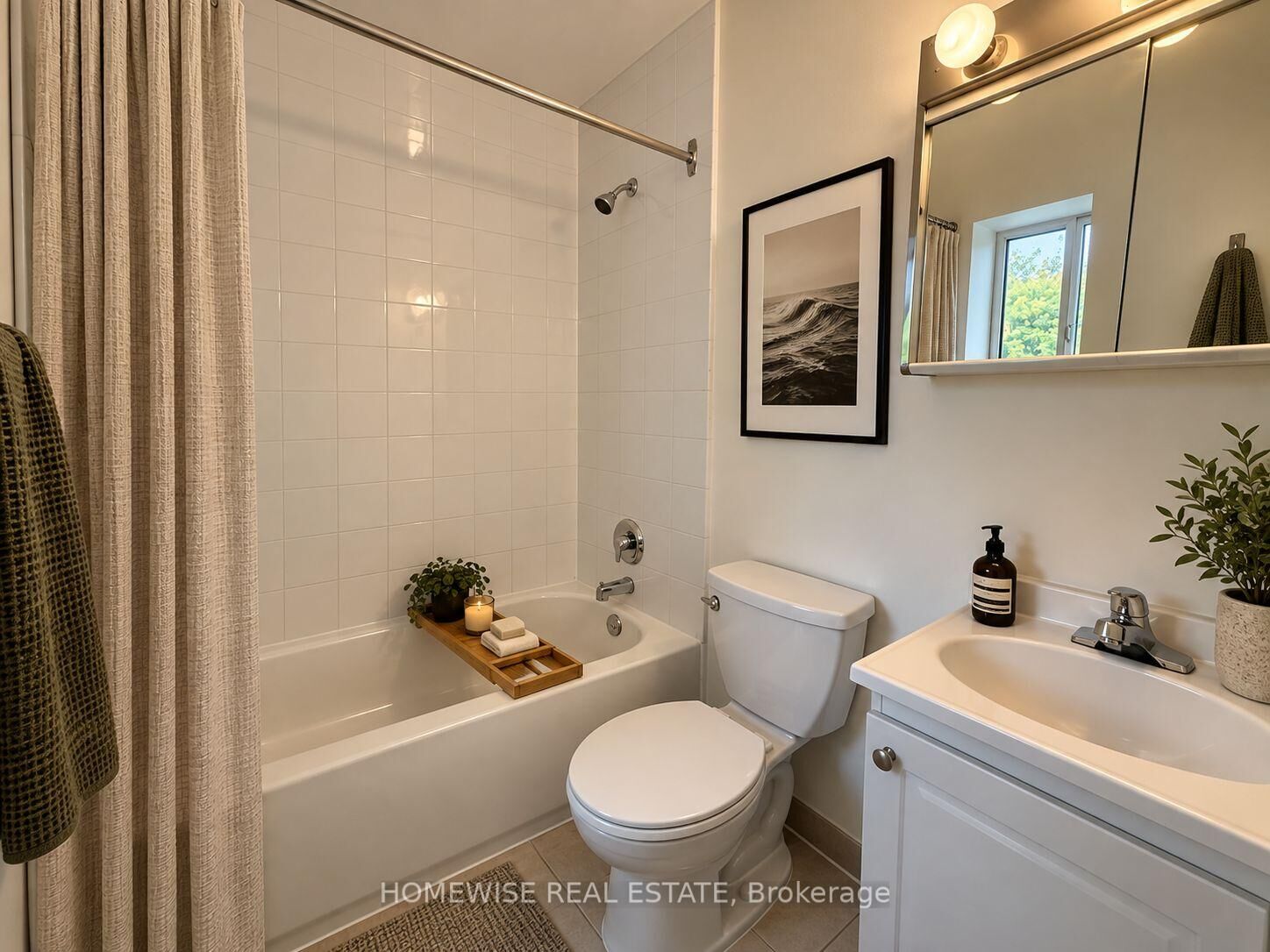 Property Photo:  5 High Park Boulevard 301  ON M6R 1M5 