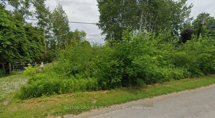 Property Photo:  