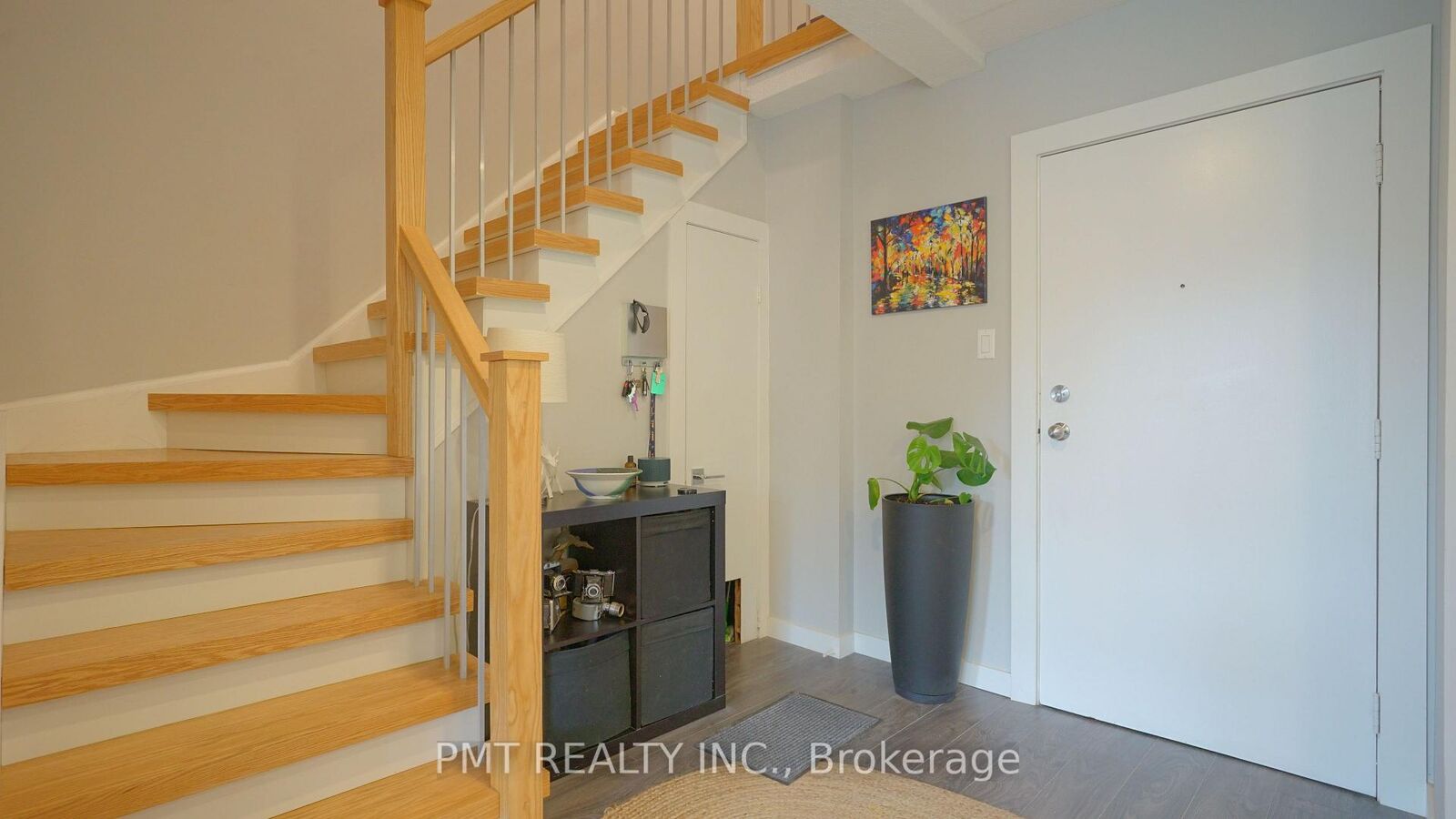 Property Photo:  10 Cooper Street 203  ON N3C 2N2 