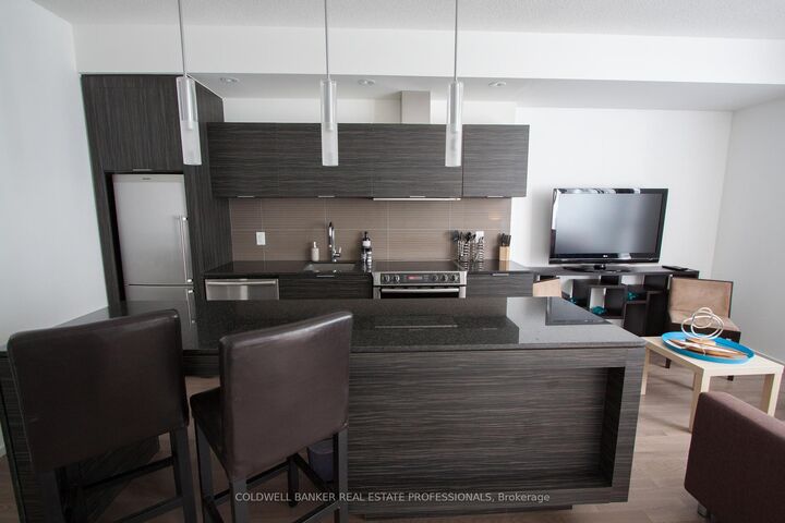 Property Photo:  8 Charlotte Street 513 (Furnished)  ON M5V 0K4 