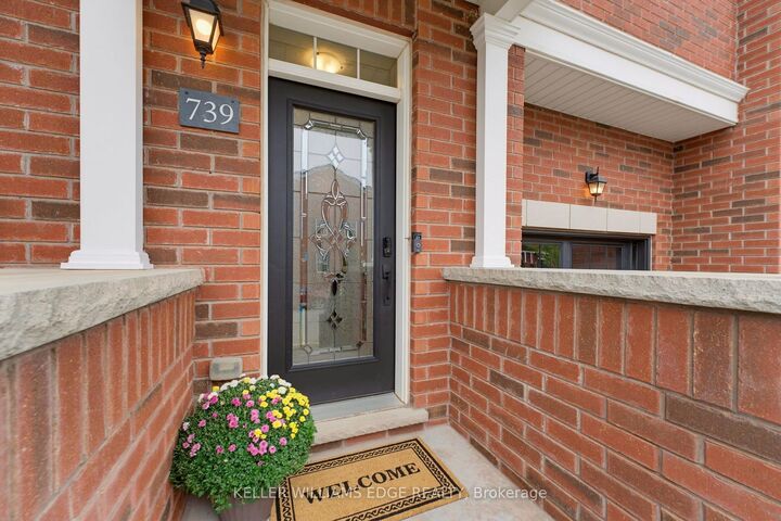 Property Photo:  739 Banks Crescent  ON L9T 9A4 