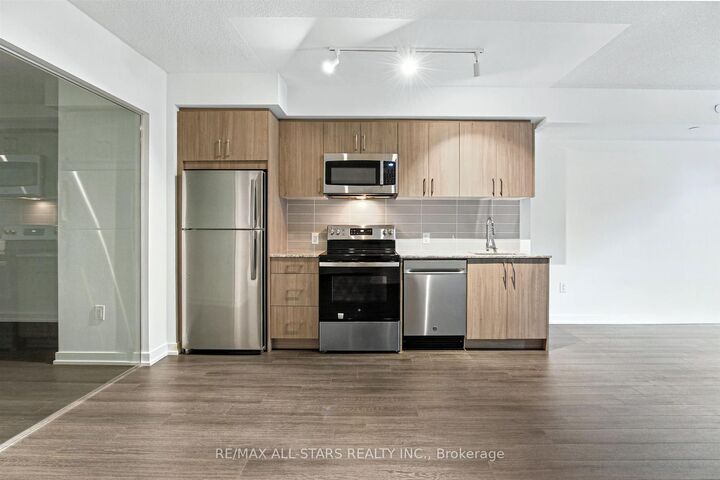Photo de la propriété:  4010 Eglinton Avenue W 311  ON M9A 0G5 