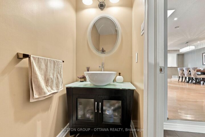 Property Photo:  333 Riversedge Crescent  ON K1V 0Y7 