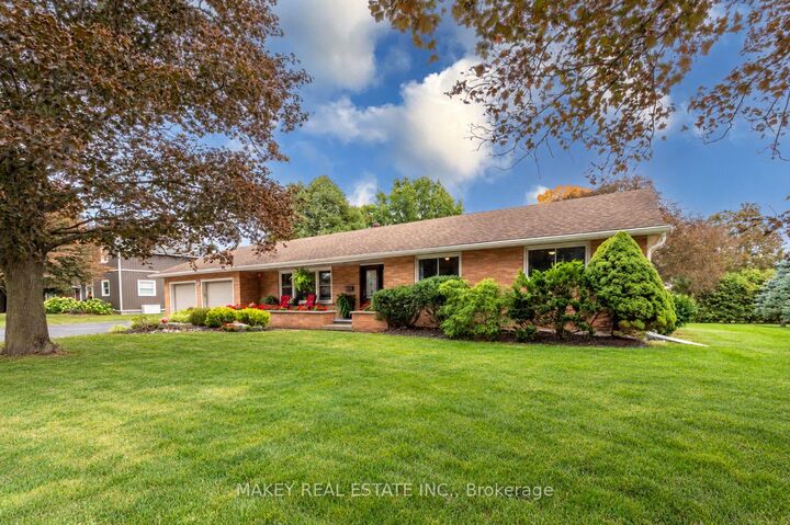 Property Photo:  297 Main Street W  ON N0J 1R0 