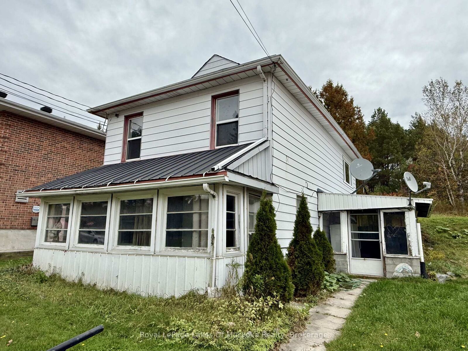 Property Photo:  104 Ontario Street  ON P0A 1C0 