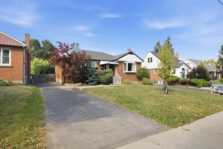 Property Photo:  138 West 23rd Street  ON L9C 4V7 