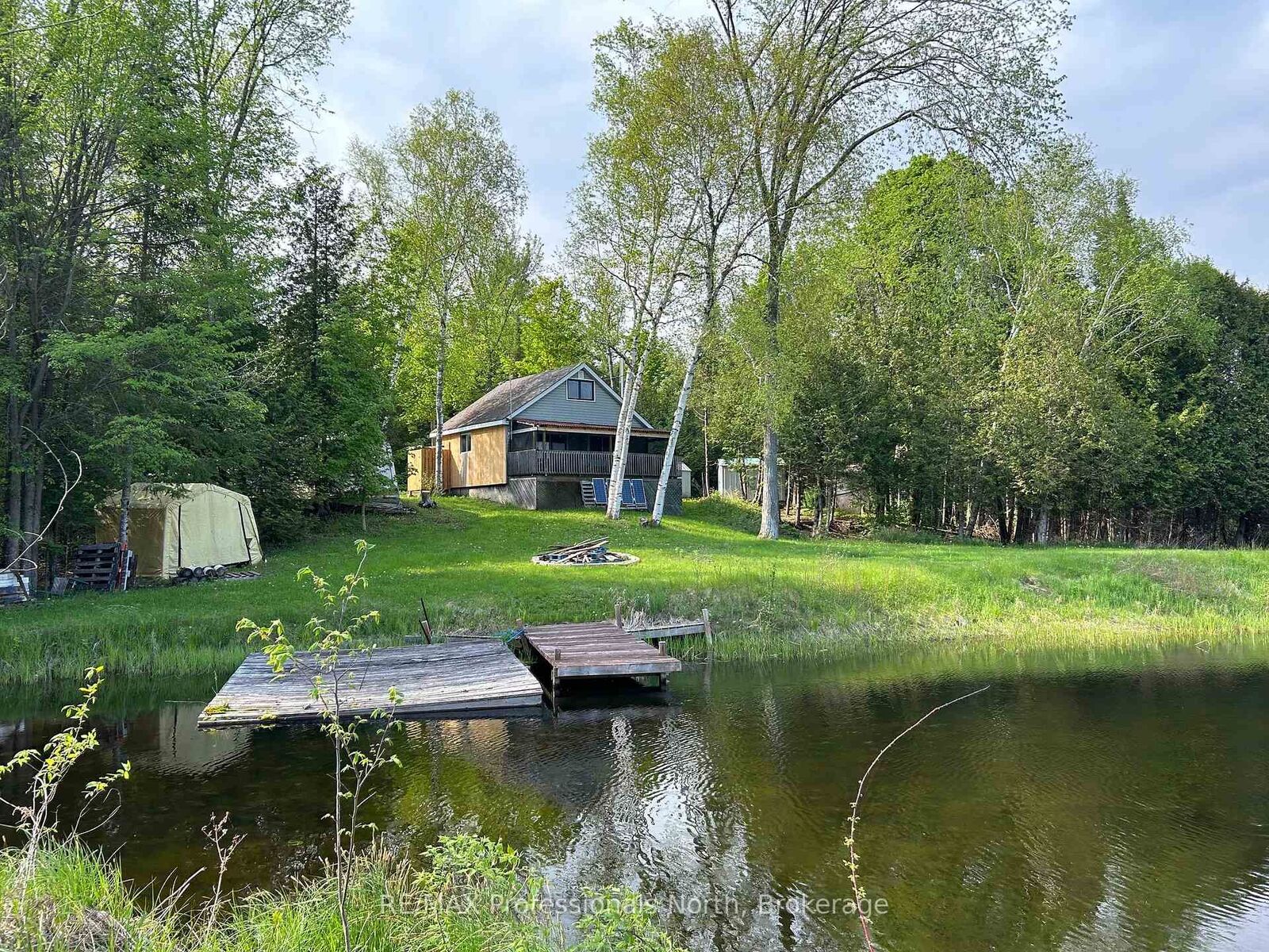 Property Photo:  810 4th Line  ON K0L 3E0 