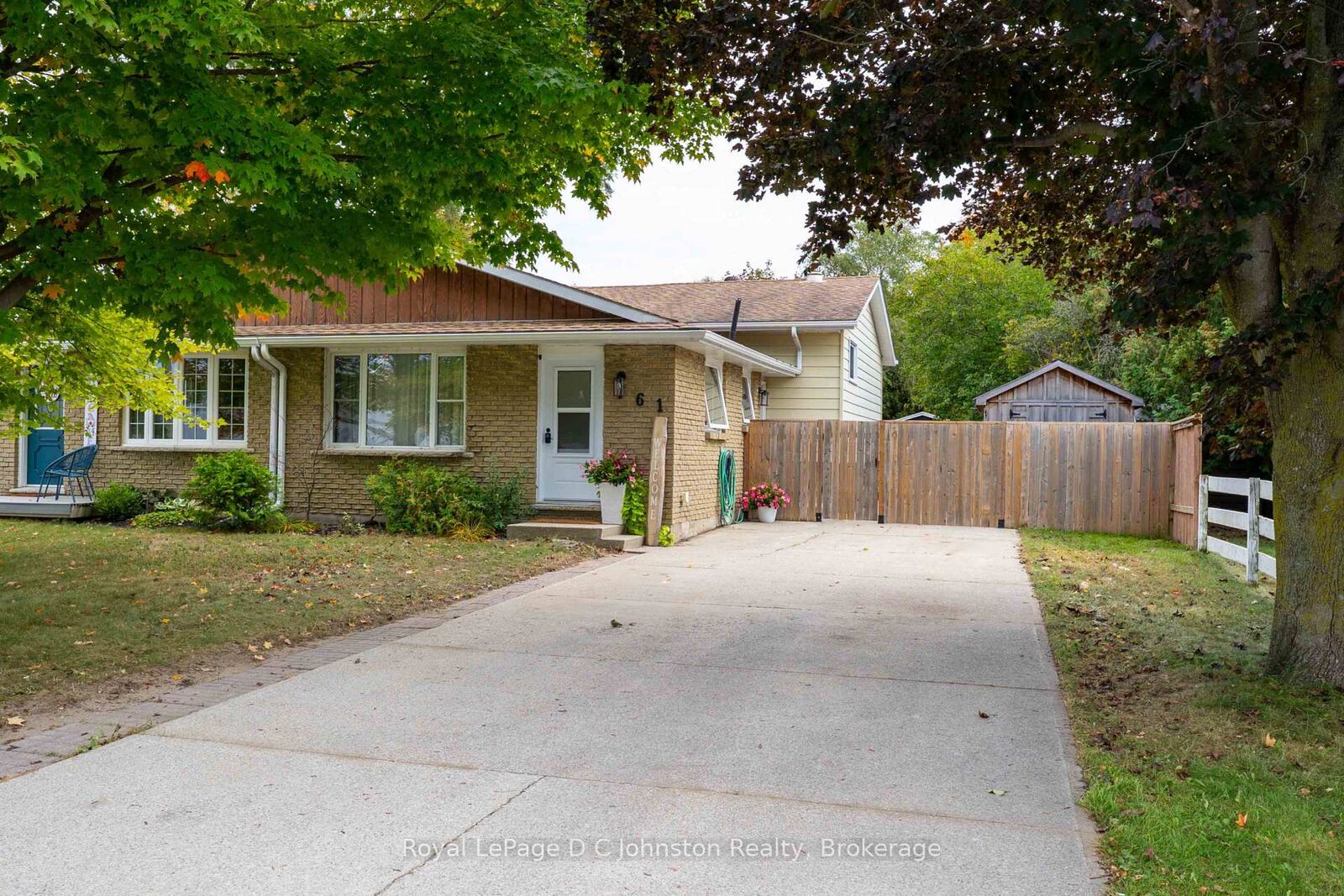 Property Photo:  761 Arlington Street  ON N0H 2C4 