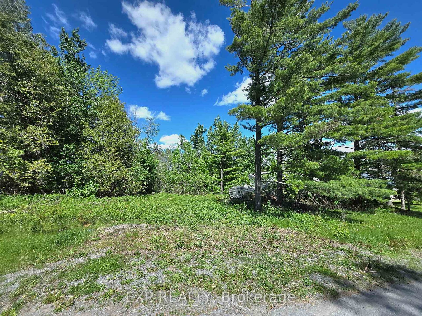 Property Photo:  4 Killarney Road  ON K0L 1T0 