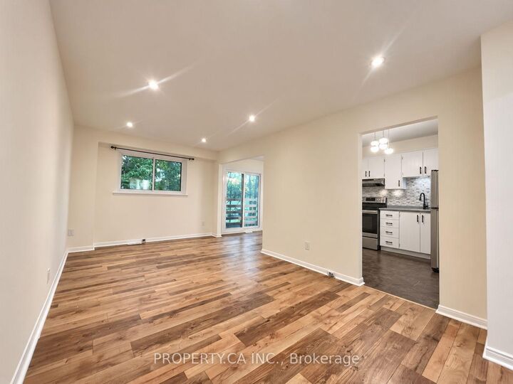 Property Photo:  64 Chaucer Crescent  ON L4N 4T7 