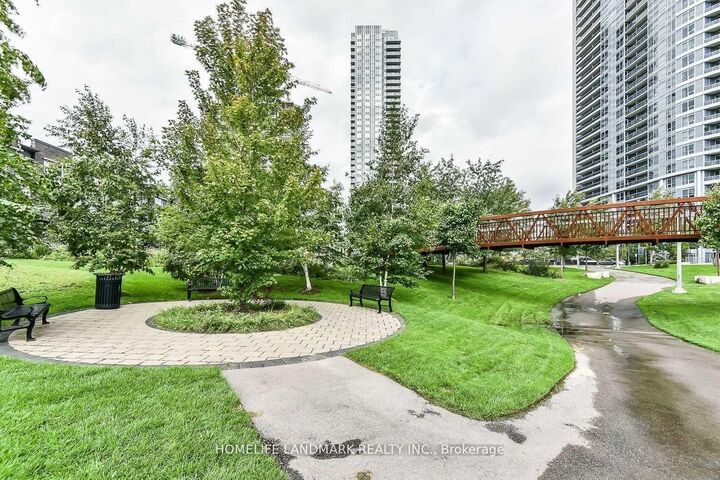 Property Photo:  151 Village Green Square 2306  ON M1S 0K5 