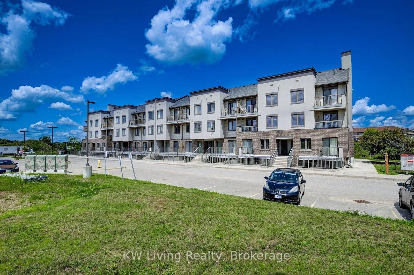 Property Photo:  350 Fisher Mills Road 3  ON N3C 0G8 