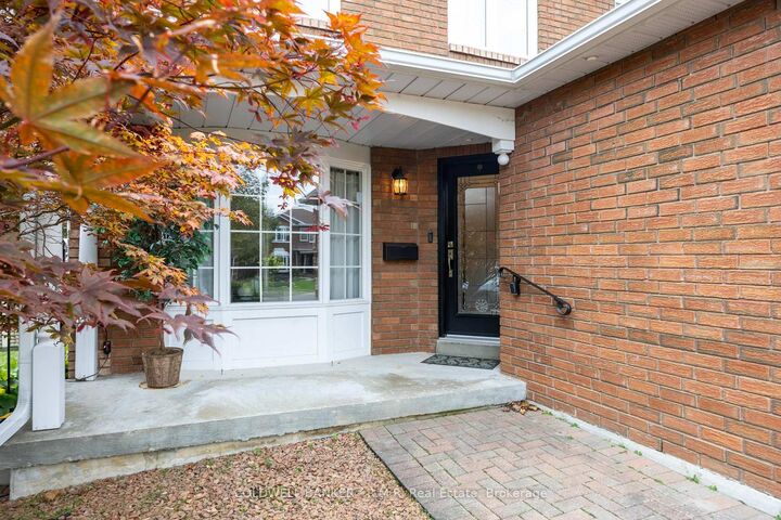 Photo de la propriété:  1090 Thimbleberry Circle  ON L1K 2H2 