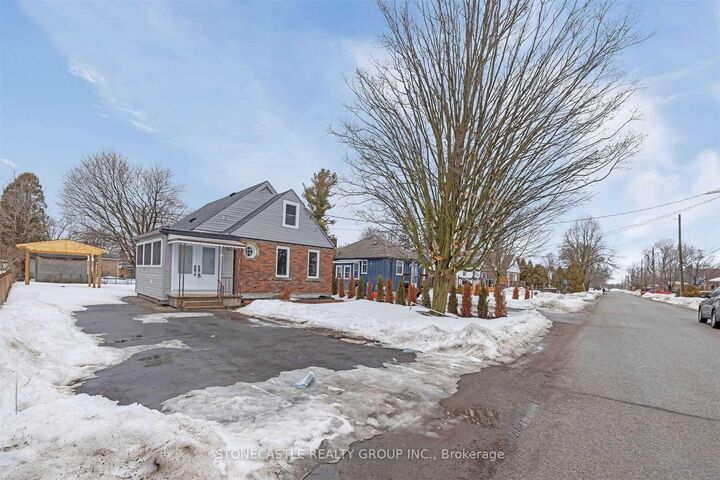 Property Photo:  269 Peel Street  ON L7J 1M7 
