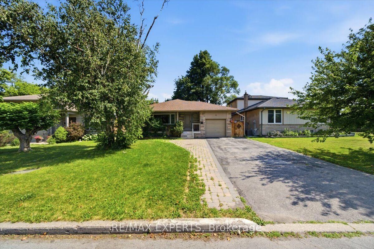 Property Photo:  51 Clifton Avenue Lower  ON M3H 4K9 