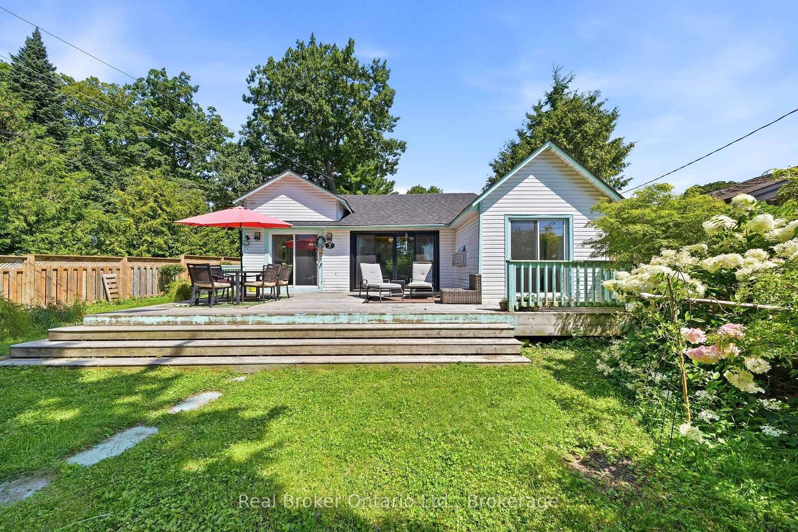 Property Photo:  7 Oliver Drive  ON L0L 2J0 