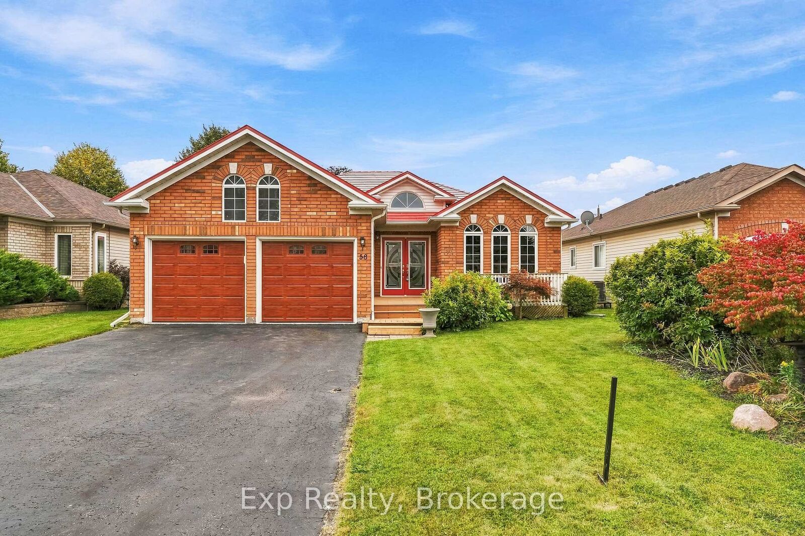 Property Photo:  58 Baxter Place  ON L1A 4J6 