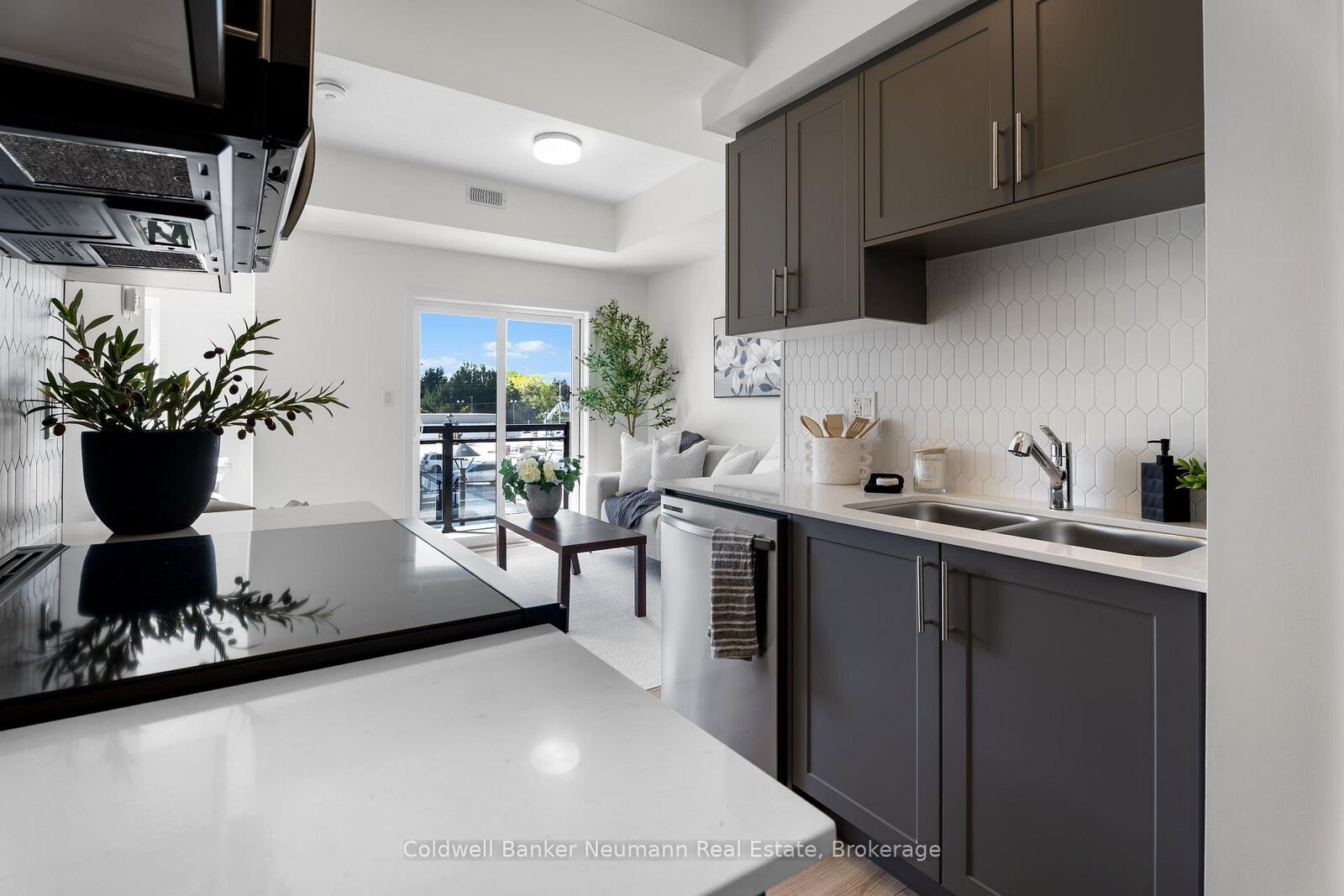 Property Photo:  940 St David Street N 51  ON N1M 0L7 