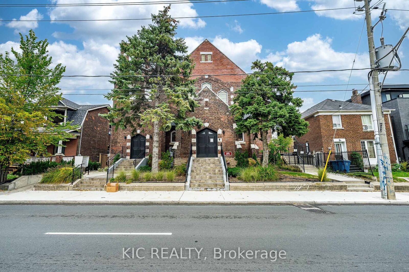 Property Photo:  1183 Dufferin Street 111  ON M6H 4B7 