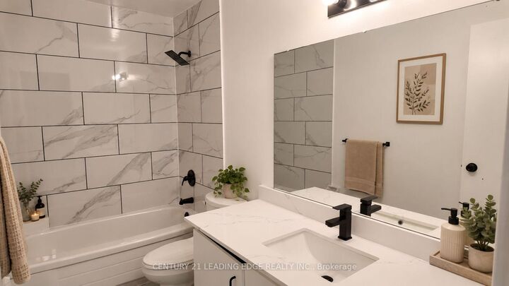 Property Photo:  1055 Dundas Street E 199  ON L4Y 3X6 