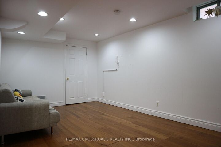 Property Photo:  14 Genner Drive (Bsmt)  ON L1T 3J4 