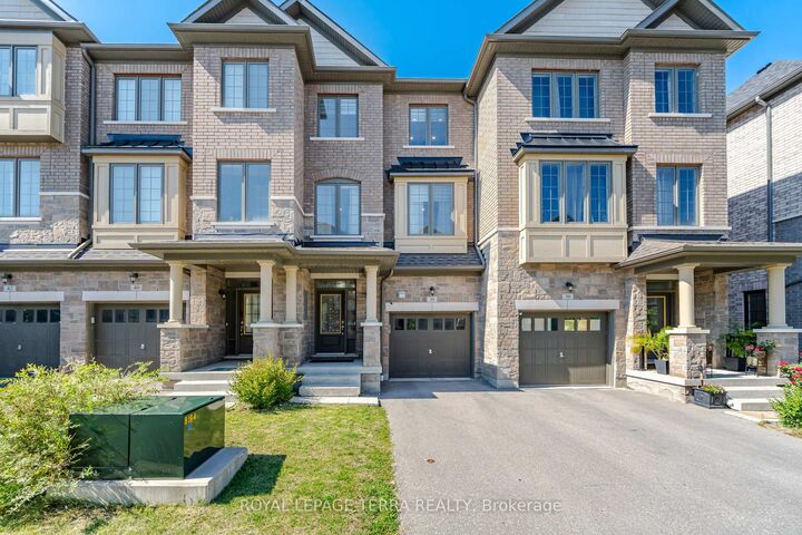 Property Photo:  38 Hallmark Way  ON L1P 0K2 