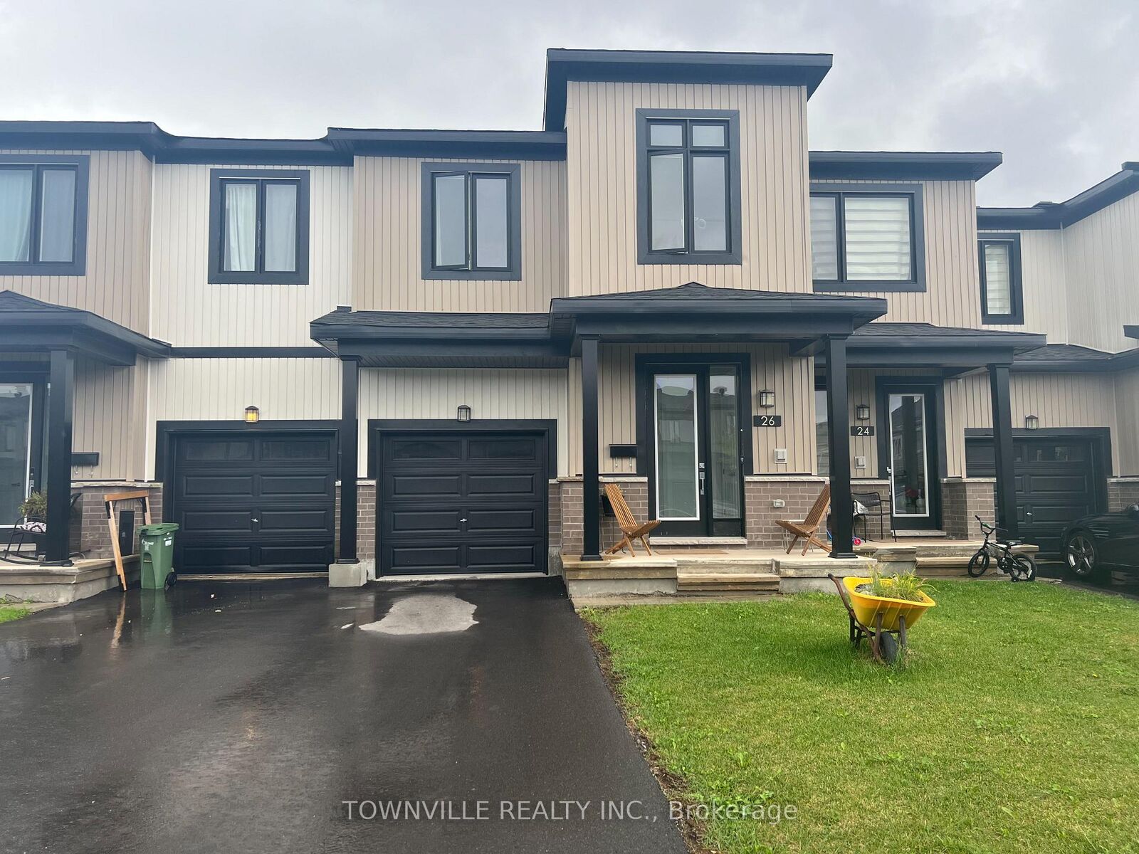 Property Photo:  26 Chemin De Jargeau Road  ON K1W 0S7 