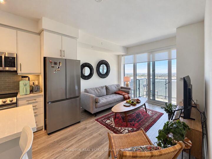 Property Photo:  95 Oneida Crescent Lph06  ON L4B 0H5 