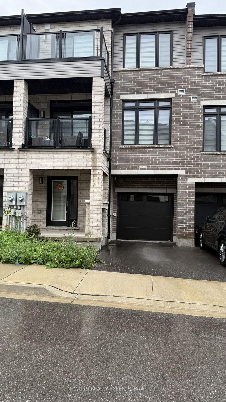 Property Photo:  585 Colborne Street E 711  ON N3S 0K4 