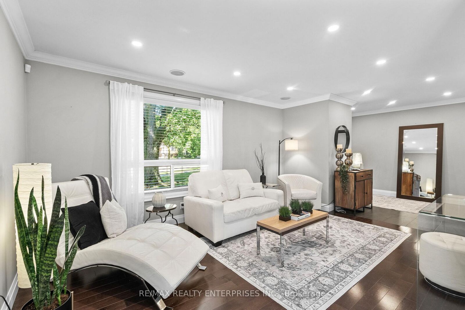 Property Photo:  685 Francis Road 1  ON L7T 3X6 