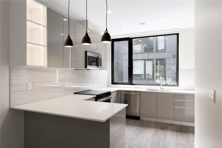 Property Photo:  916 Orono Ave #114  BC V9B 2T9 