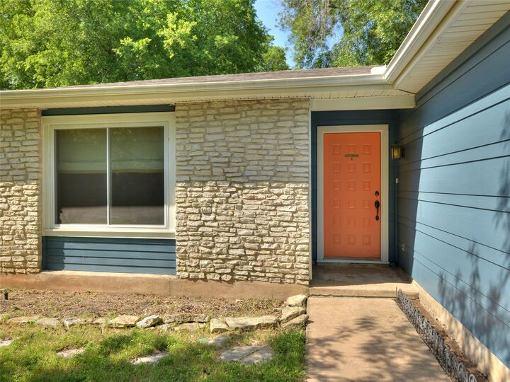 Property Photo:  3211 Paisano Trail  TX 78745 
