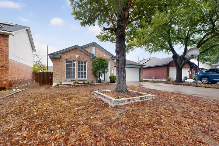 Property Photo:  2447 Roundabout Lane  TX 78664 