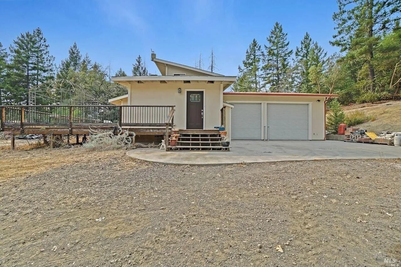 Property Photo:  900 Cherry Creek Road  CA 95490 