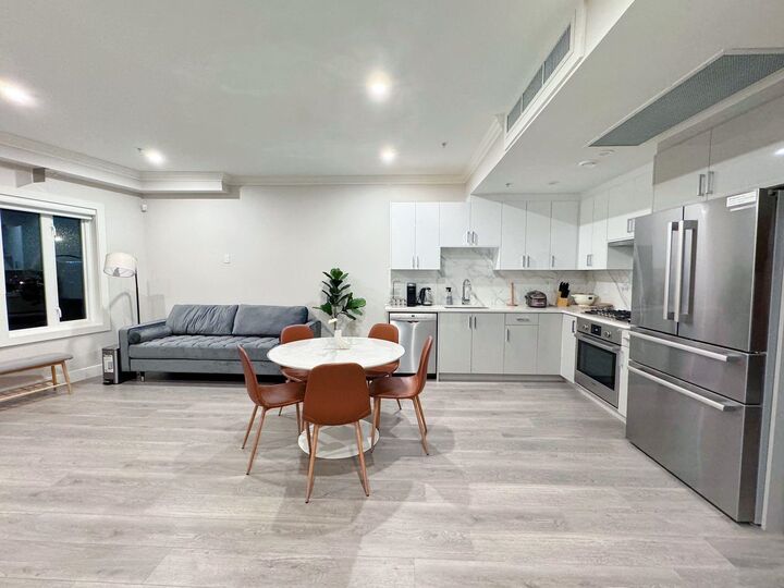 Property Photo:  7555 Oak Street  BC V6P 4A4 