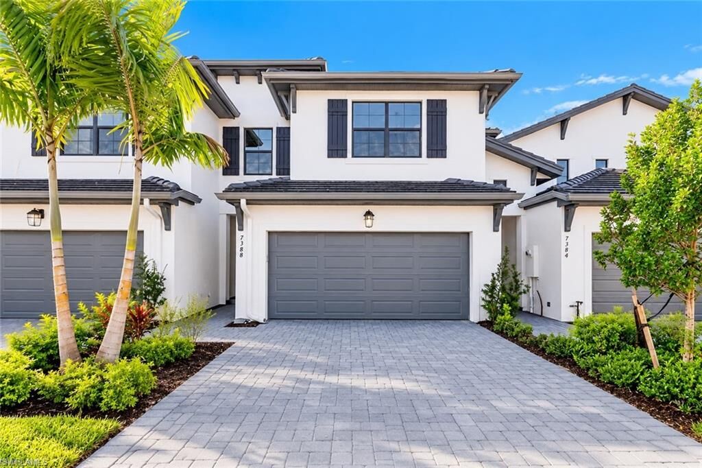 Property Photo: 7524 Morgan Way FL 34119