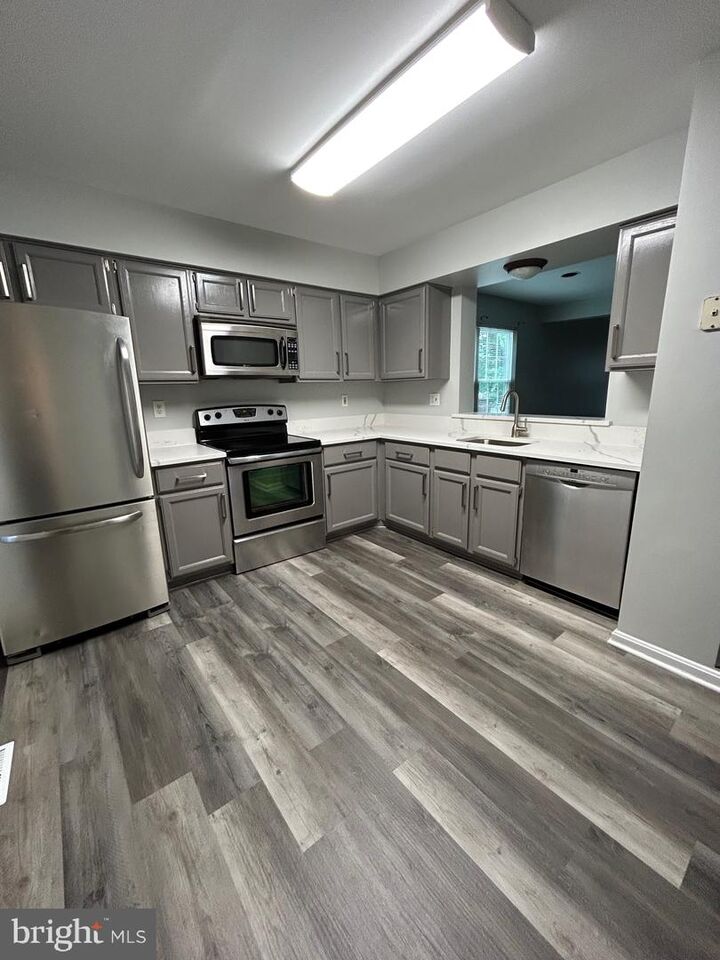 Property Photo:  8426 Each Leaf Court  MD 21045 