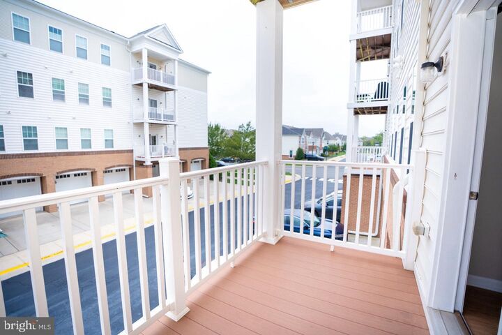 Property Photo: 24660 Woolly Mammoth Terrace 201 VA 20105