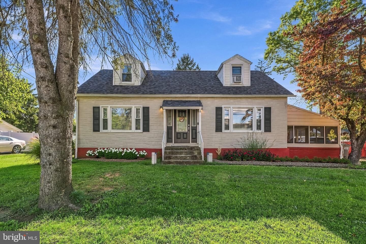 Property Photo:  4834 Route 309  PA 18034 