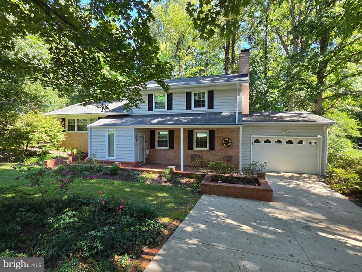 Property Photo:  5017 Dodson Drive  VA 22003 