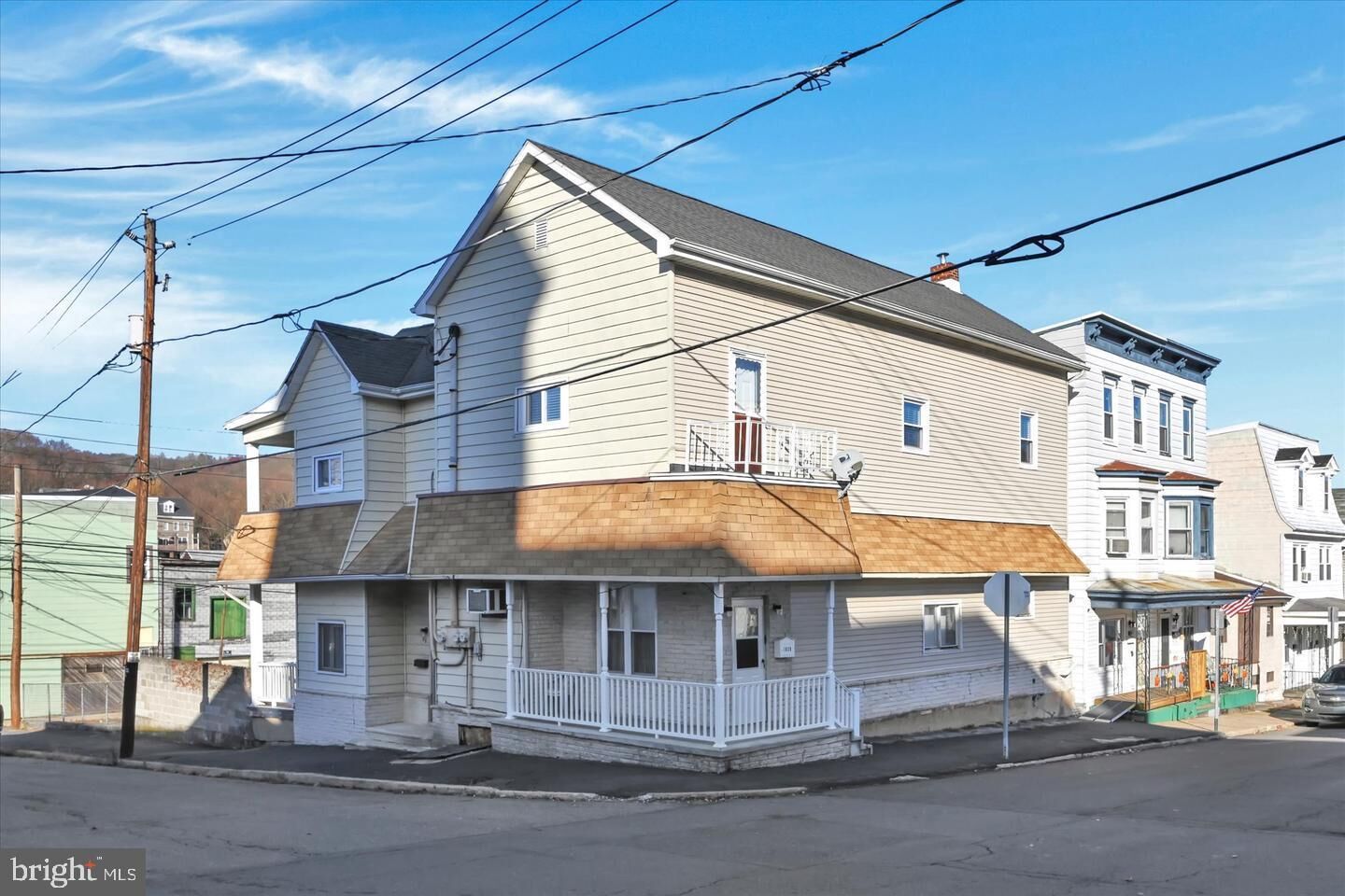 Property Photo:  1035-1039 Walnut Street  PA 17921 