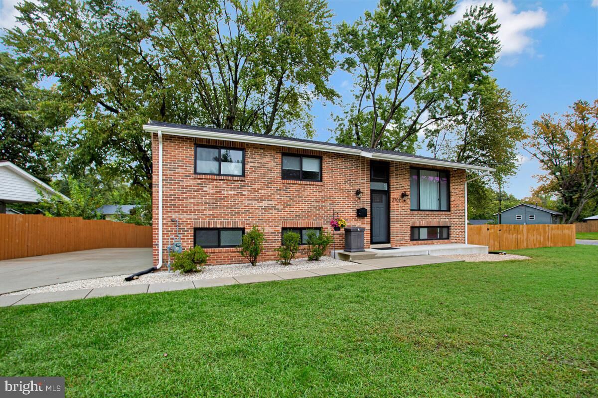 Property Photo: 2701 Kelner Drive MD 20785