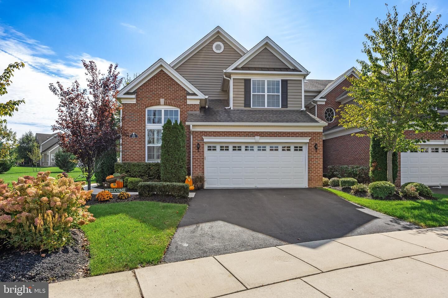Property Photo:  303 Dye Way  NJ 08057 