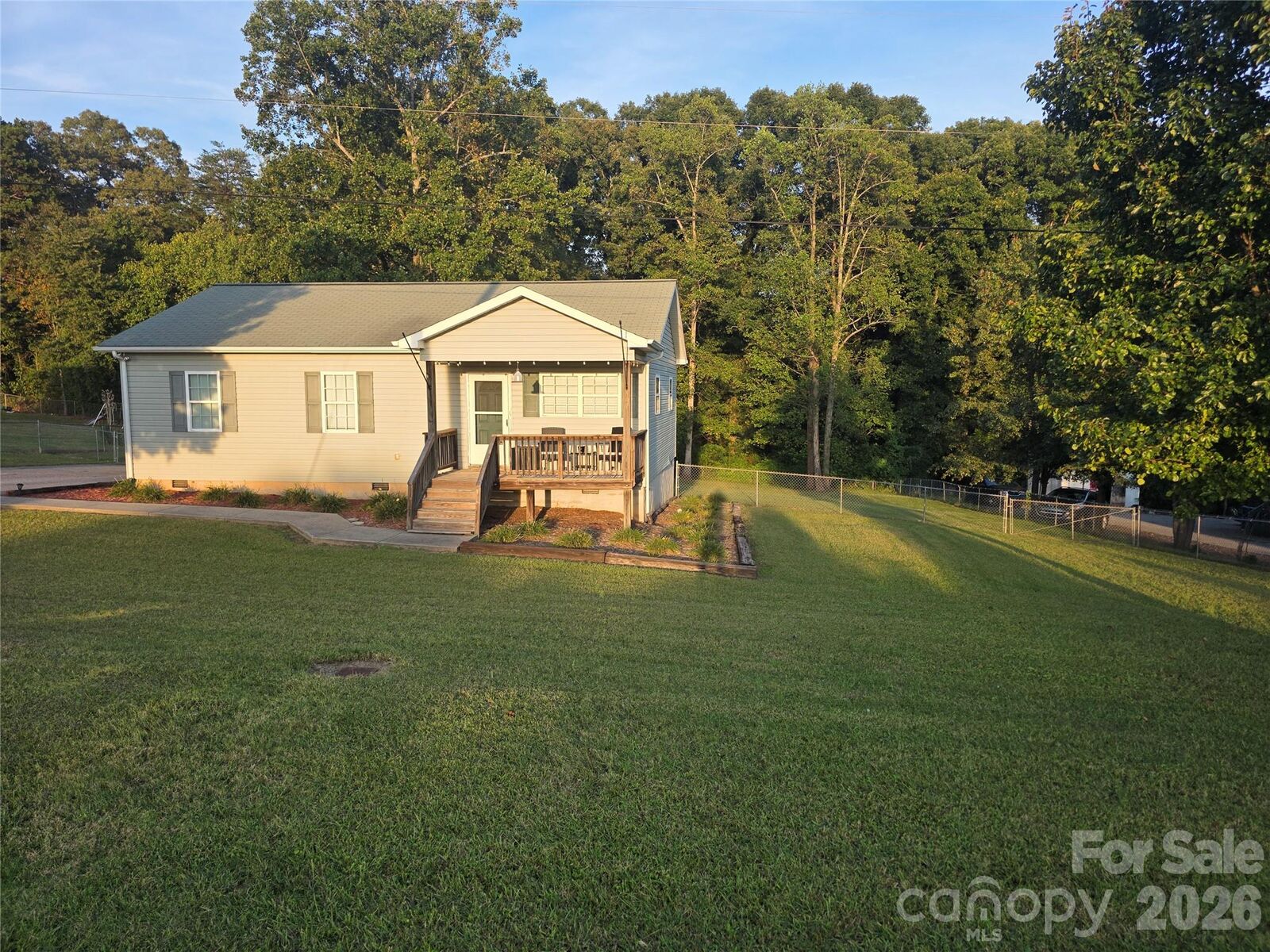 Property Photo: 775 Paul Payne Store Road NC 28681