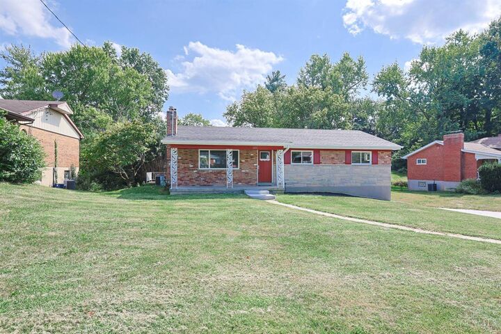 Property Photo:  2079 Arrowood Place  OH 45231 