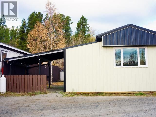 Property Photo:  34-200 Lobird Road  YT Y1A 5V5 